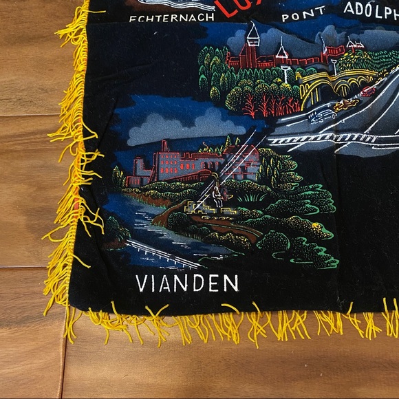 Vintage souvenir fringed pillowcase cover, Luxembourg - Picture 4 of 8